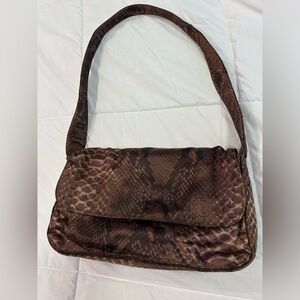 Snake print fabric shoulder bag